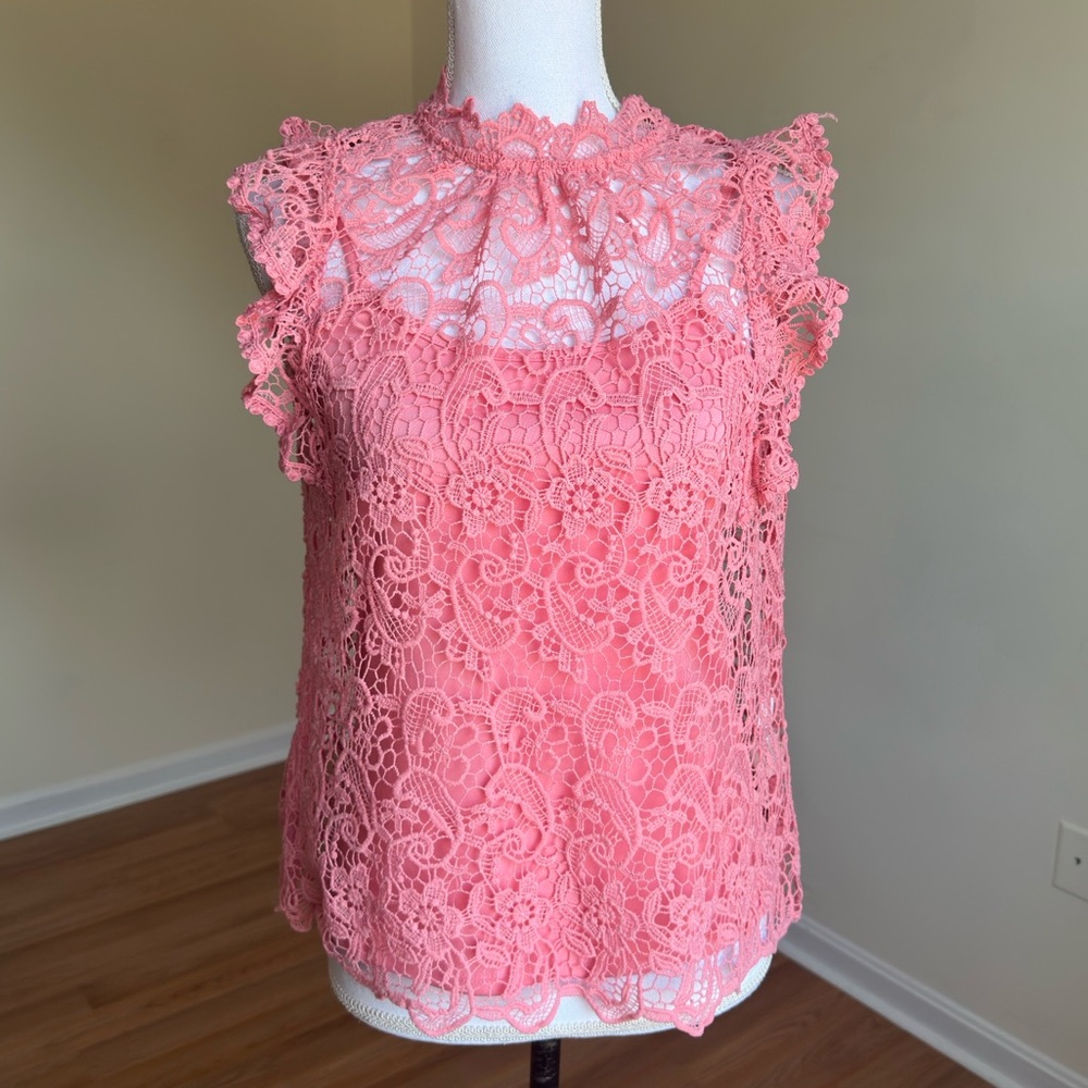 Adiva || Woman’s coral  Lace Ruffle Blouse sz Small